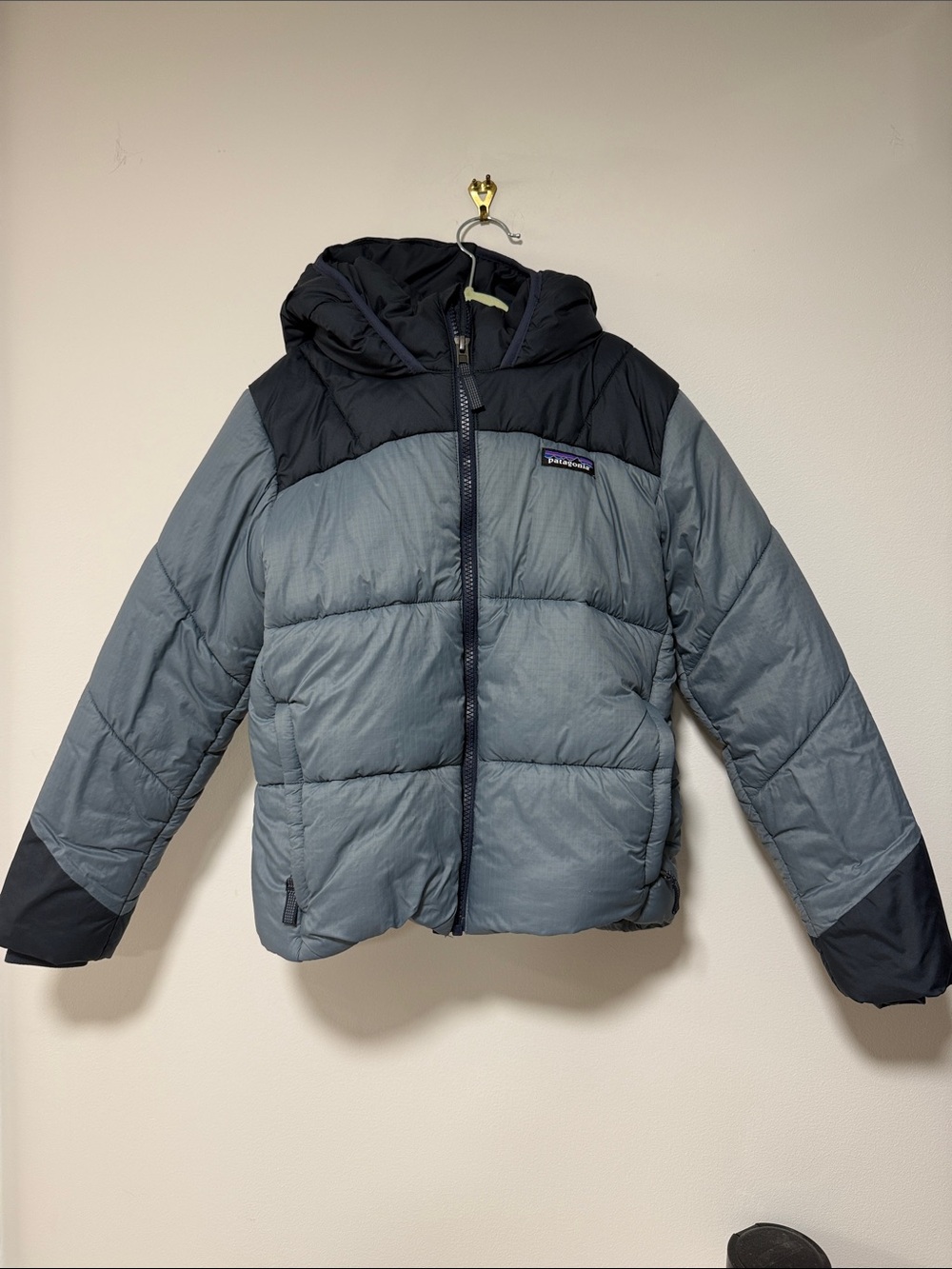Patagonia Kids Hooded Puffer Jacket - Slate Gray & Black